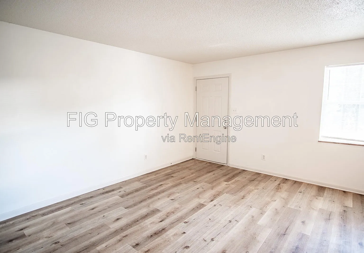 1 bed, 1.0 bath, 700 sqft, $895 — Photo 2