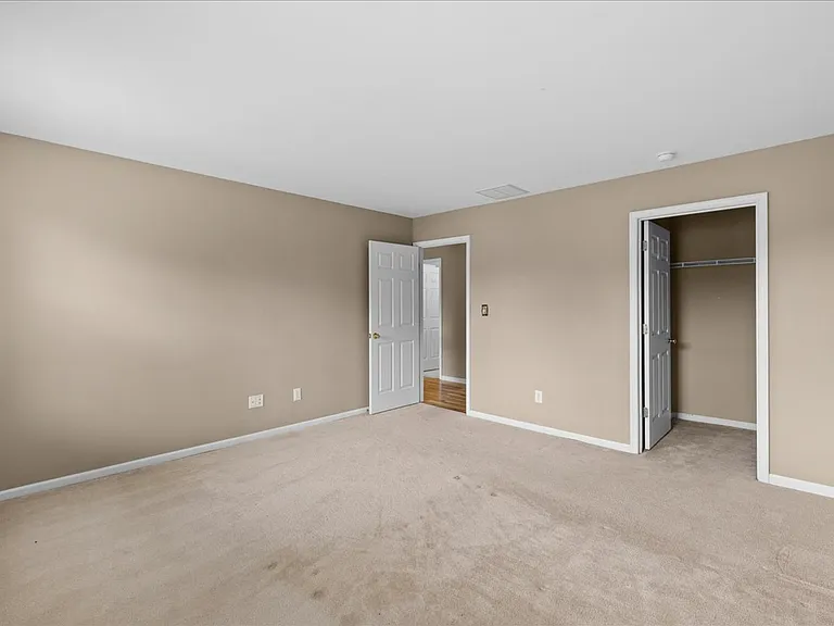 49 Equestrian Dr — Photo 22