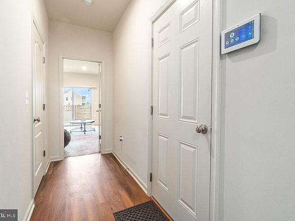 4th image of 10115 Futbol Ct