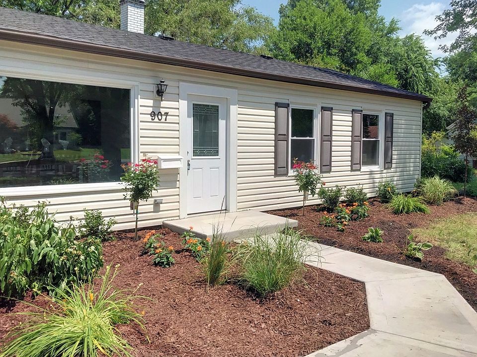 1st image of 907 Crestwood Ct