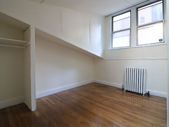 2nd image of 2 W 16th St #Penthouse