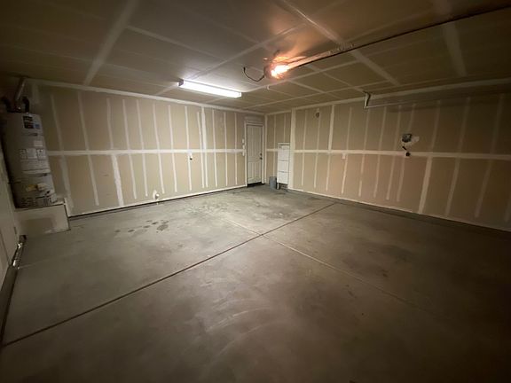 3rd image of 1025 W Reese Ct