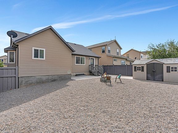 4th image of 3701 E Gullane Rd