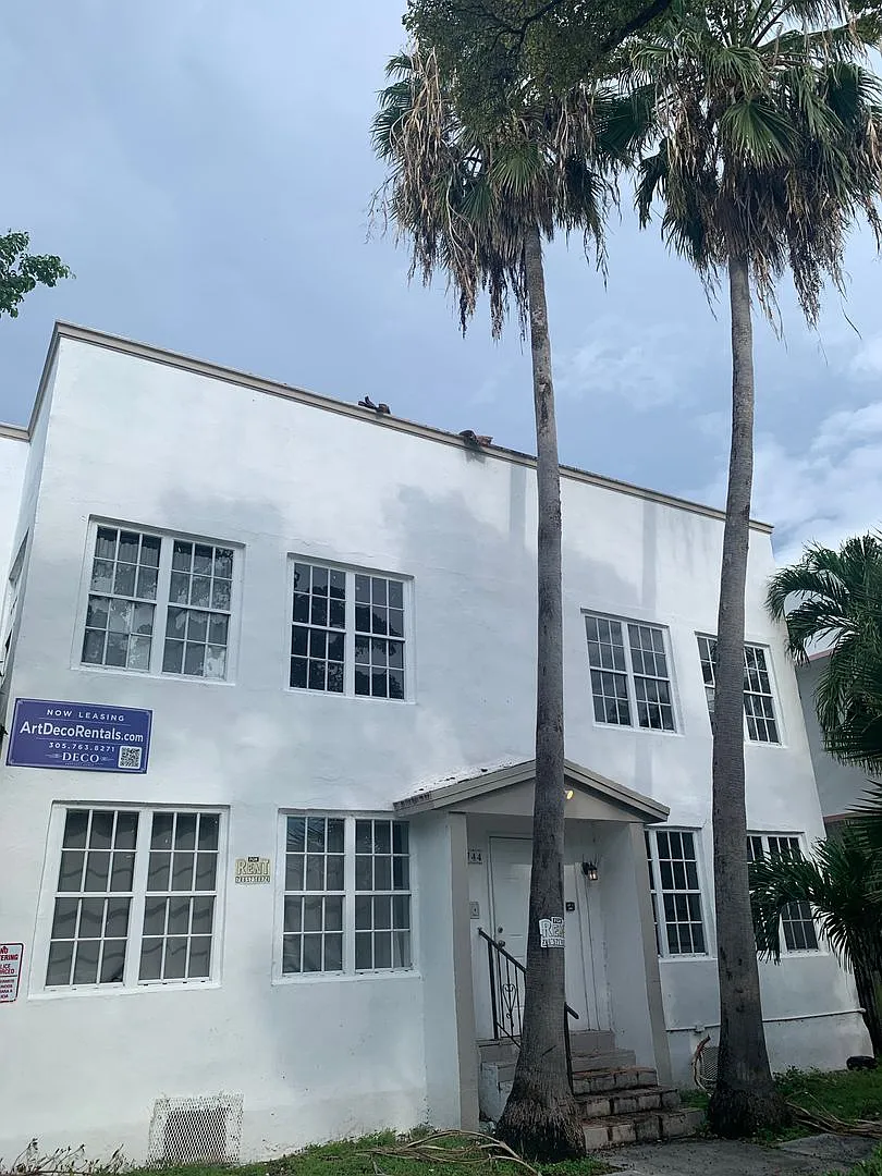 744 Jefferson Ave — Photo 1