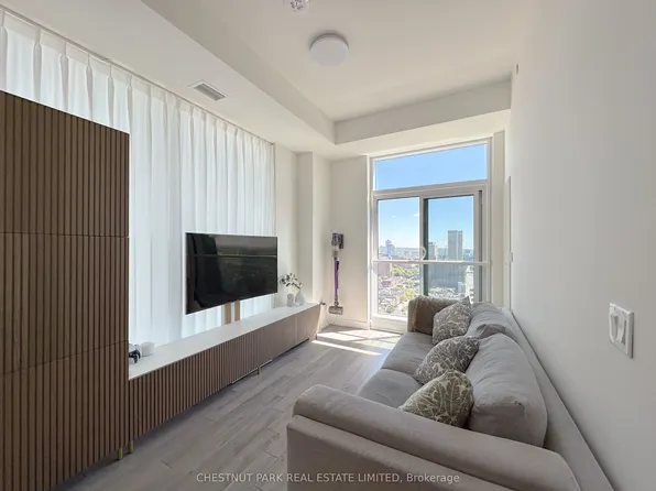 89 Church St #2906, Toronto, ON M5C 0B7