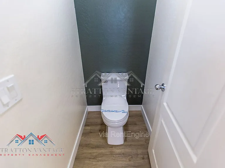 23658 S 210th Pl — Photo 38
