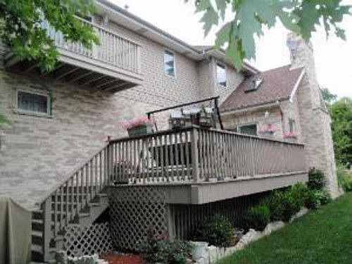 5th image of 7602 Laramie Ave