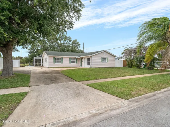 586 Louvre Dr, Melbourne, FL 32935
