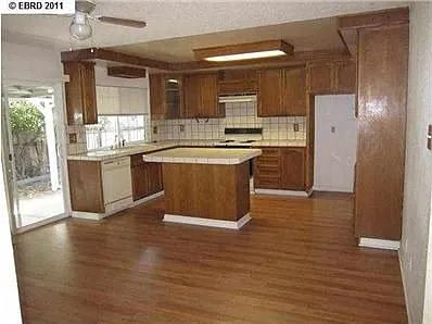 2808 Woodhall Way photo 1
