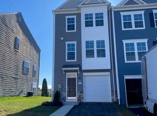 45 Union Ridge Dr, Charles Town, WV 25414