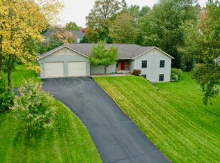 210 Cinnamon Ln, Traverse City, MI 49686