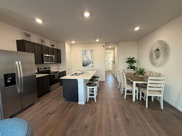 317 Clematis St — Photo 14