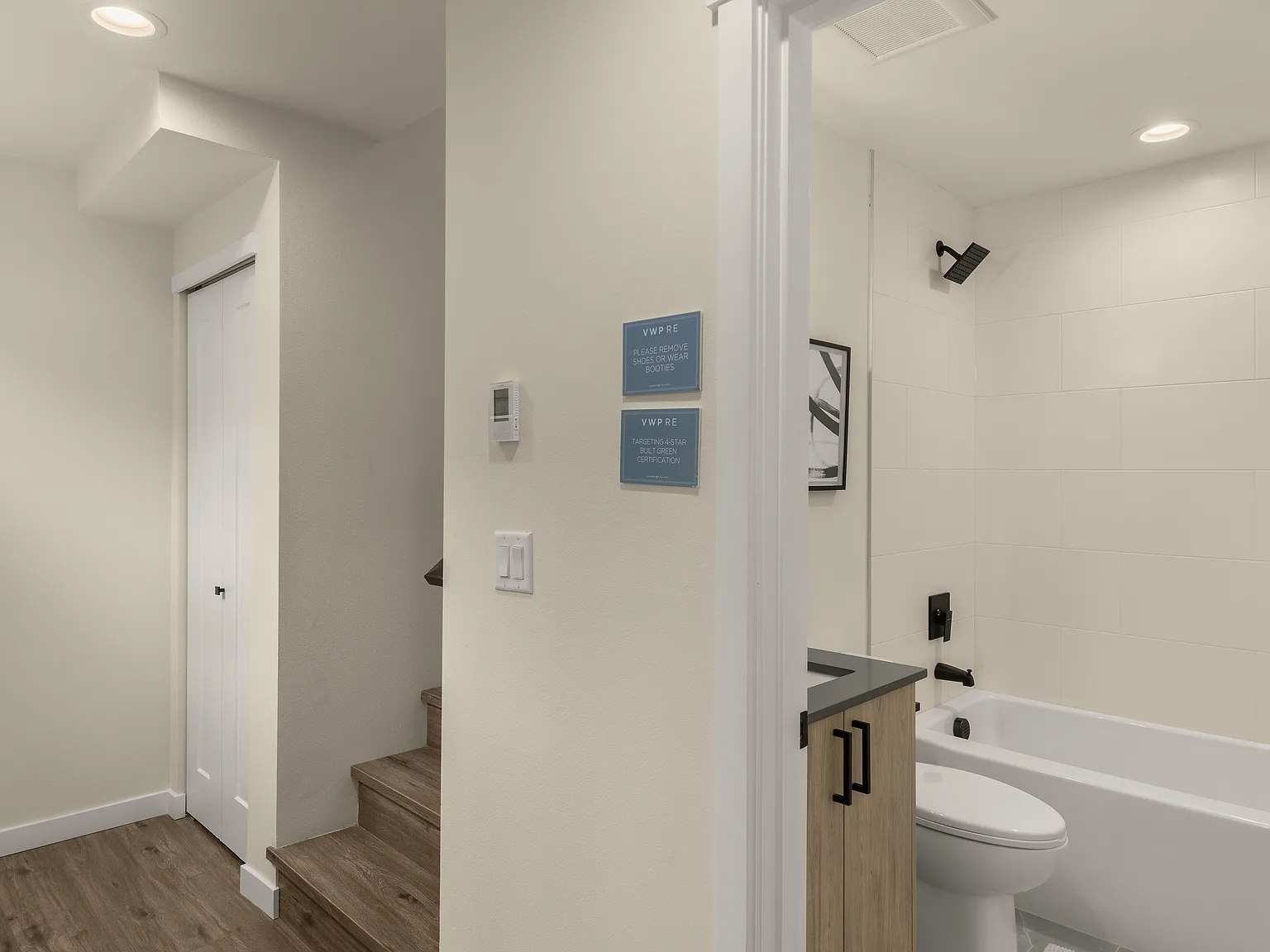 2 bed, 1312 sqft, $3,595 — Photo 4