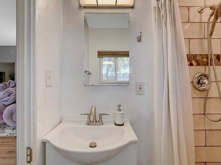 3916 Vegas Dr #3-A — Photo 19