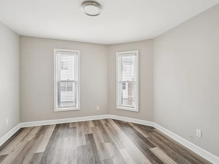 3822 Wabash St — Photo 12