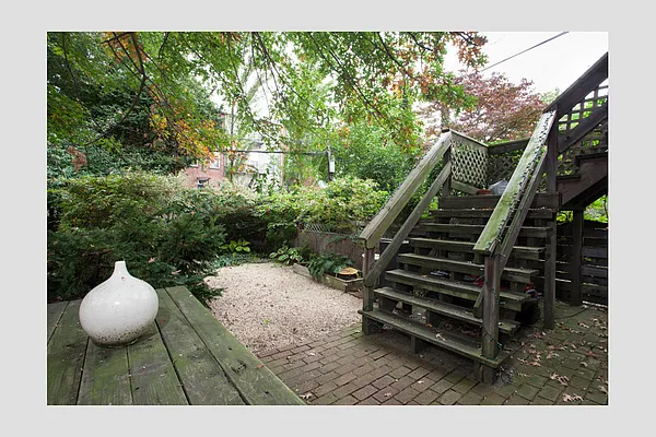 Rented by Stribling | media 15