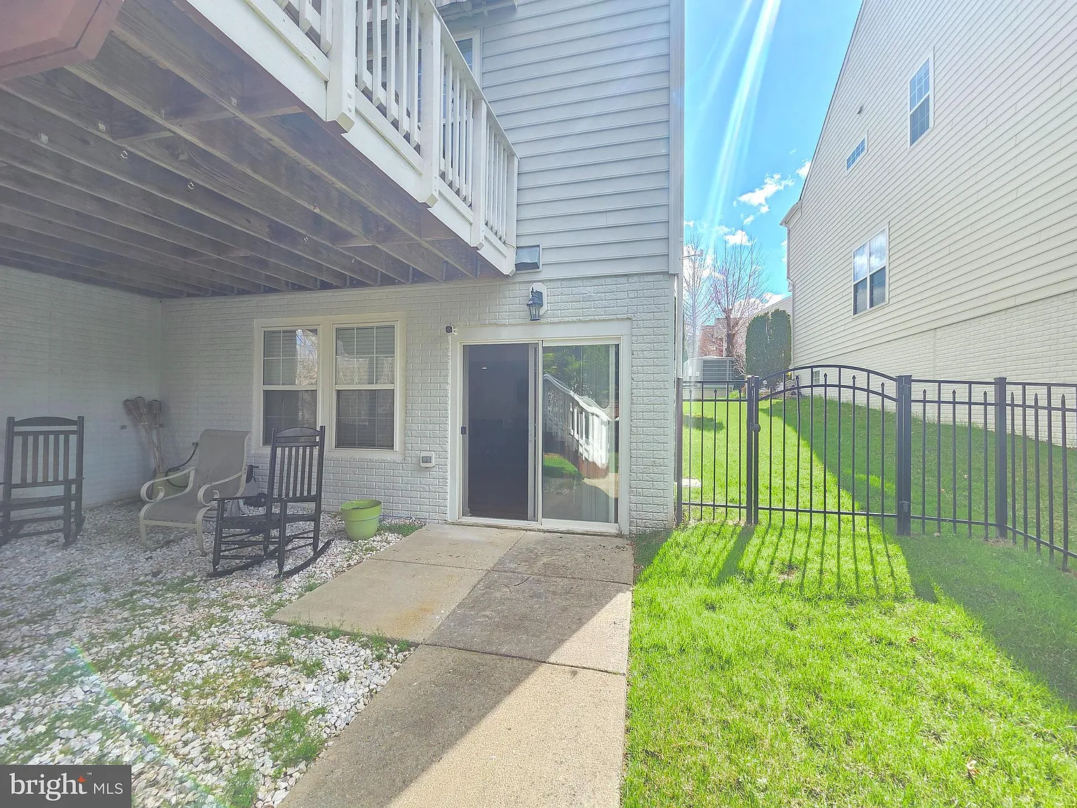1 bed, 1.0 bath, 3868 sqft, $1,700 — Photo 2