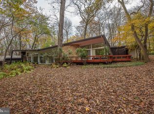 39 Fairview Rd, Narberth, PA 19072
