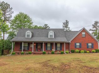 84 Redbud St, Selmer, TN 38375