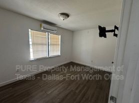 2223 Jb Jackson Jr Blvd