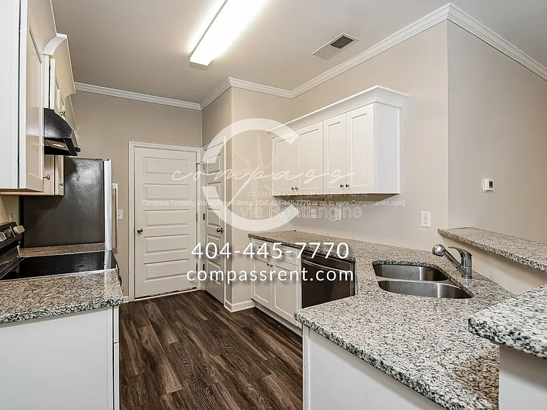 109 Squarewood Ln — Photo 10