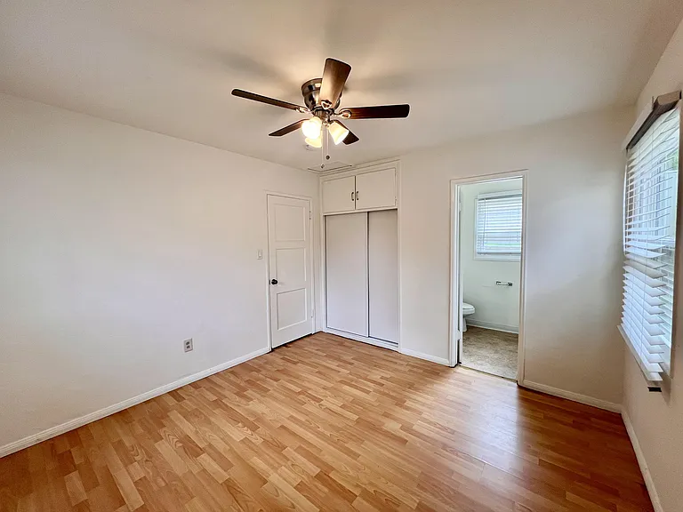 Bedroom (1)