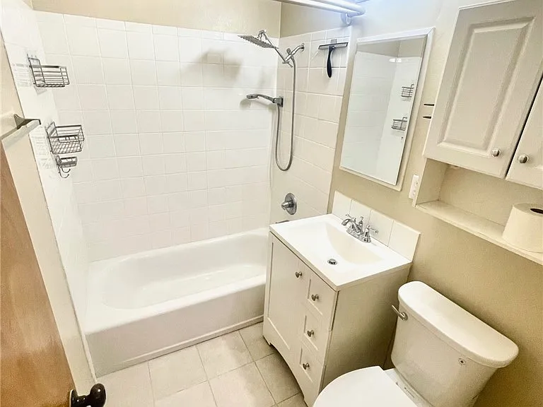 2217 S Grand Ave #2 — Photo 7