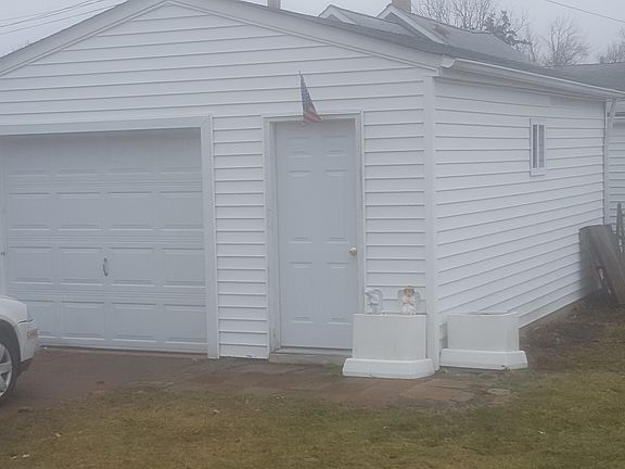 2nd image of 6108 Ira Ave