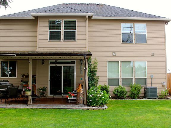 2nd image of 600 NE 167th Ave