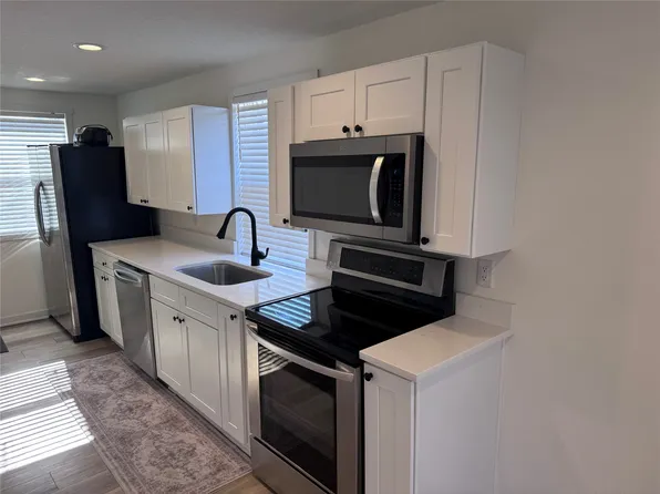 3839 Easton Blvd, Des Moines, IA 50317