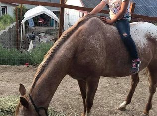 300 Lynwood Ln, Selah, WA 98942