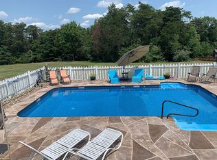 184 Hunters Ridge Dr, Front Royal, VA 22630