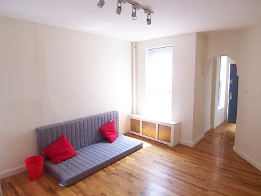 Rented by Citi Habitats | media 32