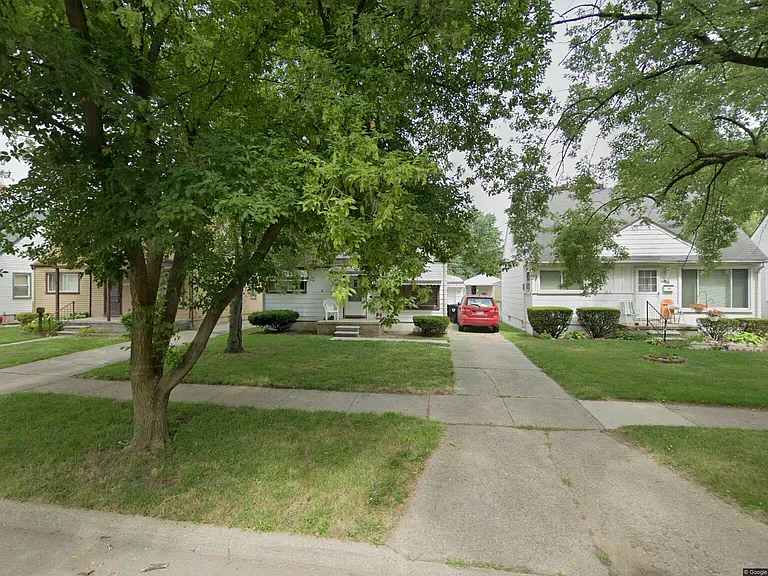 18860 Negaunee — Photo 1