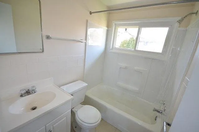 1684 Bailey Rd — Photo 8