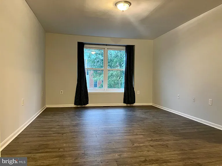 10448 Rapidan Ln — Photo 33