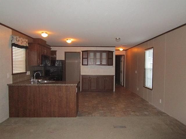 1st image of 913 NW 60th Ter