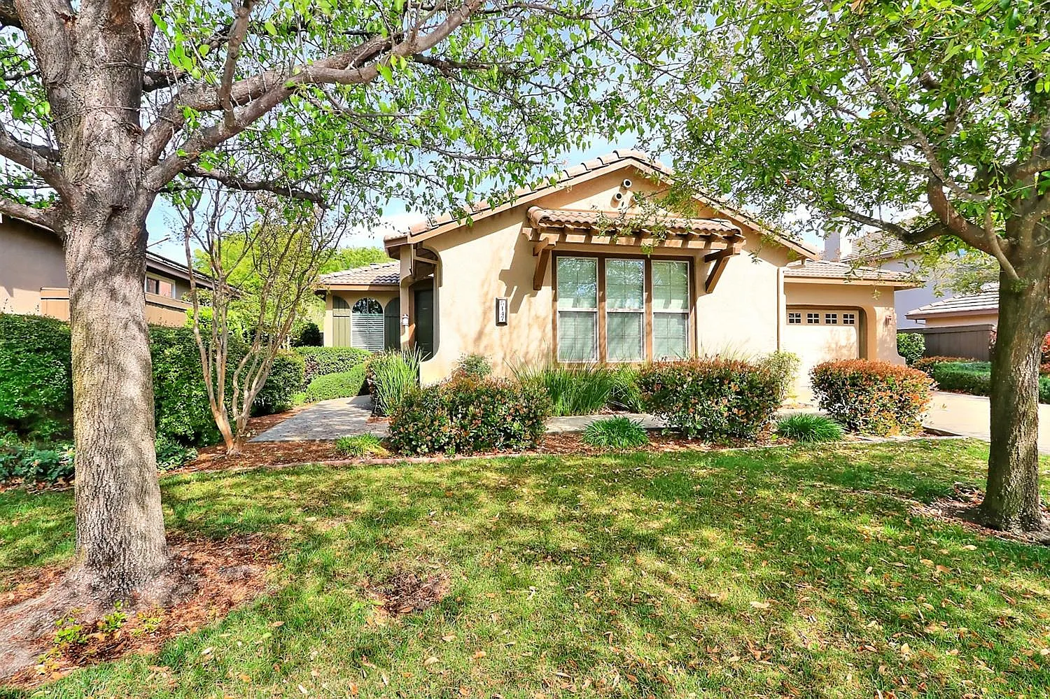 5147 Garlenda Dr photo 1