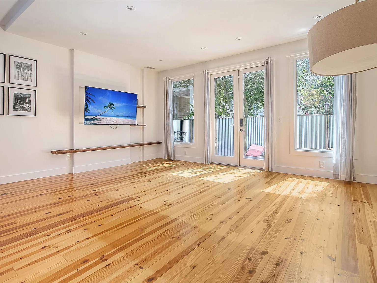 37 Ashe St — Photo 3
