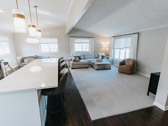 4th image of 1219 Argyll Pl