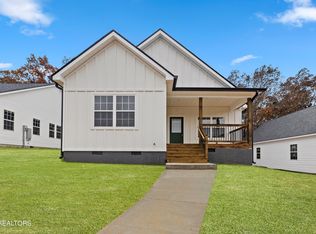 2526 Grotto Ln, Sevierville, TN 37876