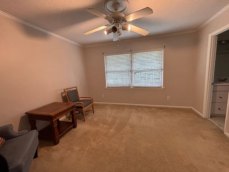4743 Champion Ct — Photo 6