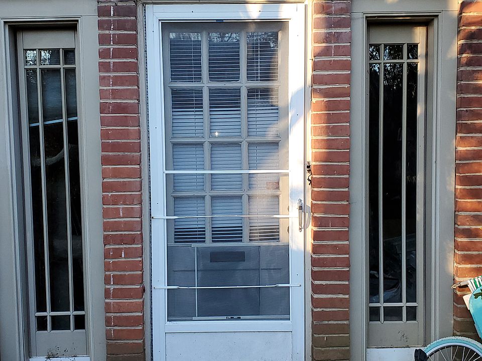 Main Entrance to apt.