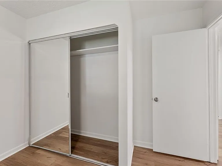472 Barnesdale Dr — Photo 34