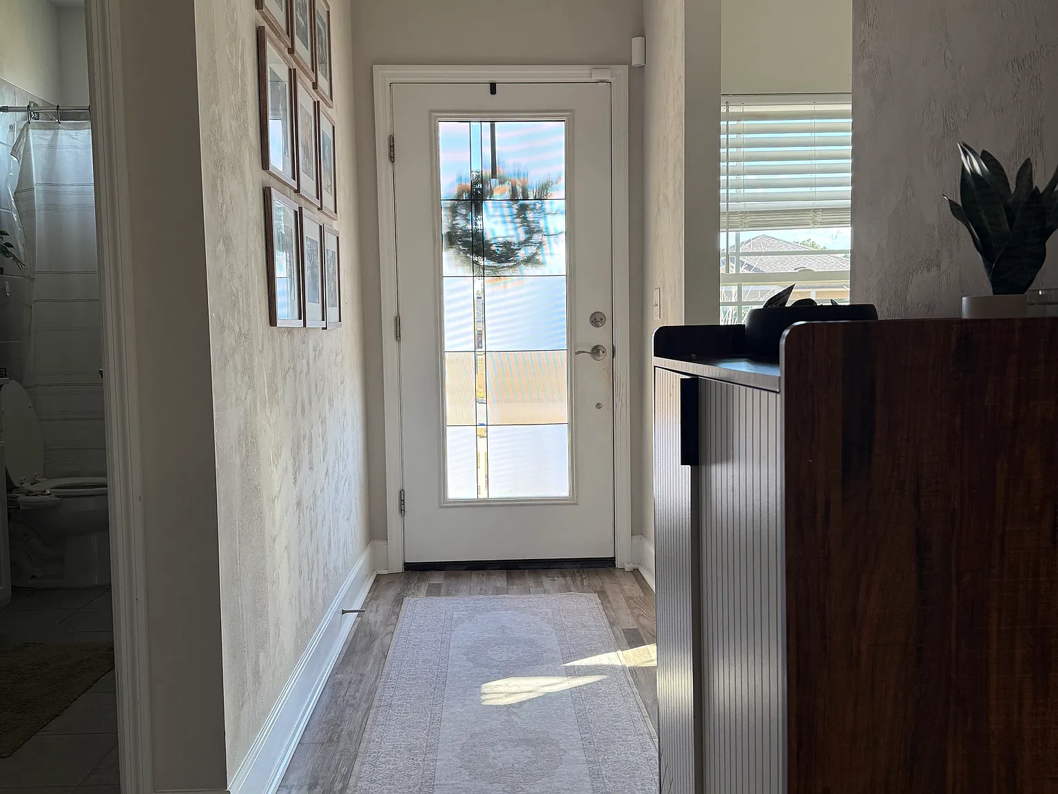 3 bed, 1732 sqft, $3,000 — Photo 3