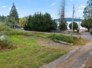21431 N US Hwy 101, Hoodsport, WA 98548
