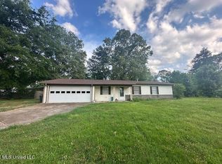 1923 Carolyn Ln, Pearl, MS 39208