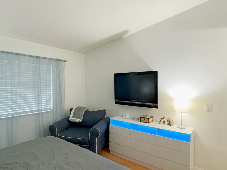 Master Bedroom w/ Large LED LG TV