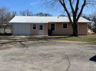 1704 Lakeview Ln, Sallisaw, OK 74955