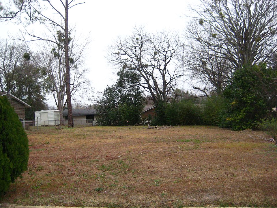 2nd image of 445 Jeffrey Dr